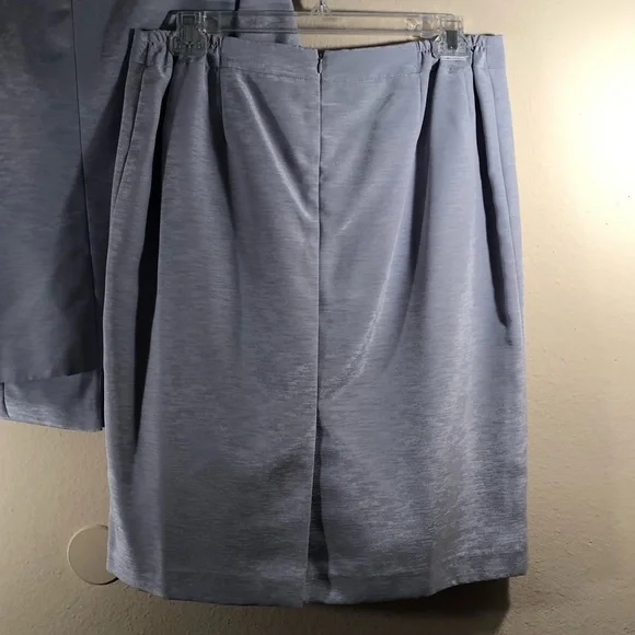 Womens Emily Silver Formal Suit - Picture 11 of 16